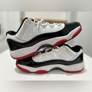 Used NIKE AIR JORDAN 11 RETRO LOW CONCORD BRED AV2187-160 2020 White-Black-Red